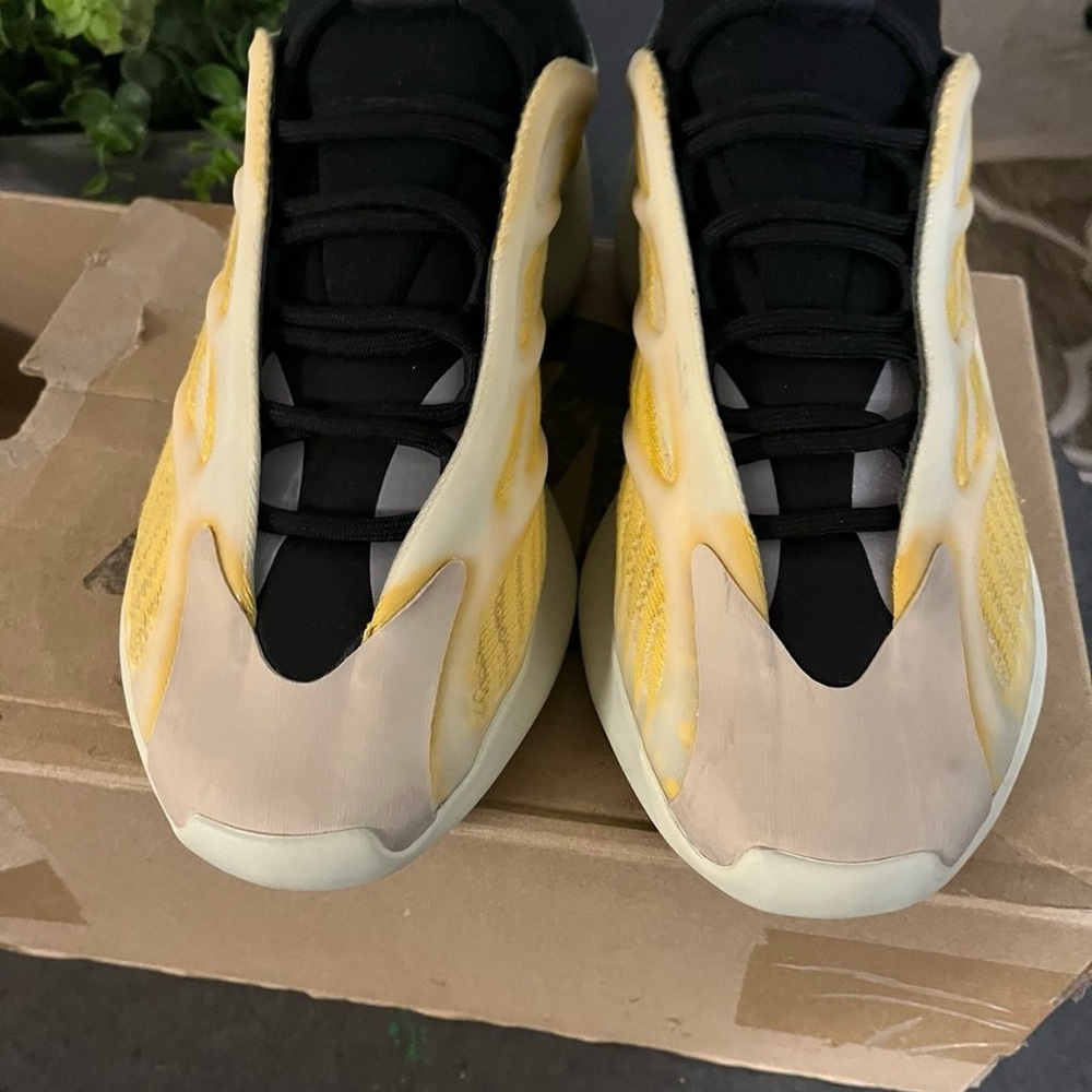 Yezzy 700 Yellow and Black Athletic Shoes